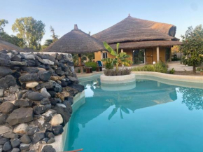 Villa avec piscine à Ndangane